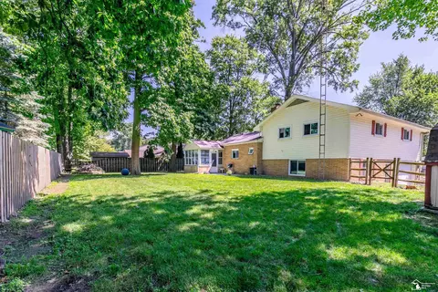 7559 Apache, Temperance, MI 48182 photo 42