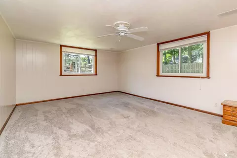 7559 Apache, Temperance, MI 48182 photo 17
