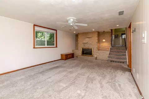 7559 Apache, Temperance, MI 48182 photo 18