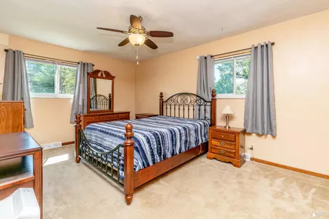 7559 Apache, Temperance, MI 48182 photo 21