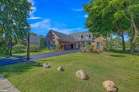 895 Bishop, Grosse Pointe Park, MI 48230