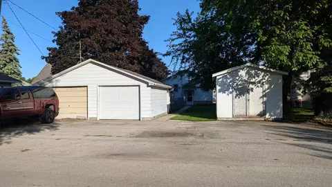 349 River, Bay City, MI 48706