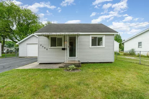2008 S Tackle, Essexville, MI 48732