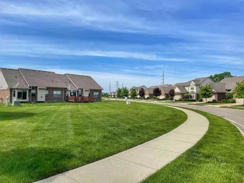 Exterior - 20852 Belclare, Macomb, MI 48044 photo 2 of 11
