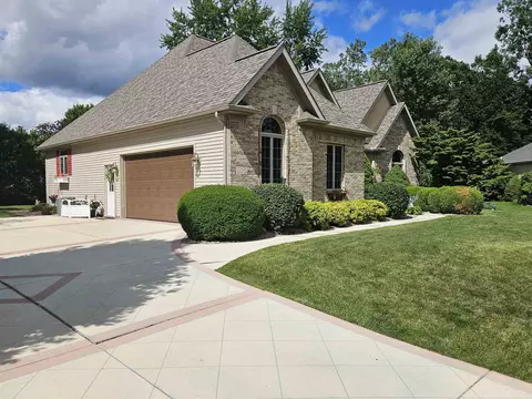 Exterior - 605 Scofield, Davison, MI 48423 photo 3 of 10