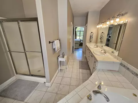 Bath - 605 Scofield, Davison, MI 48423 photo 1 of 4