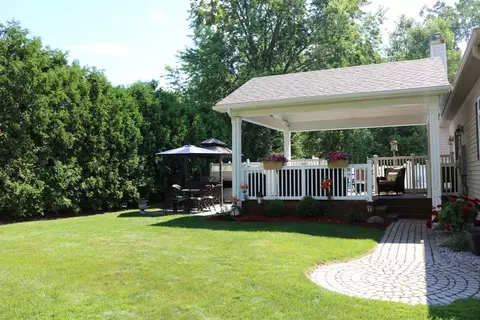 Exterior - 605 Scofield, Davison, MI 48423 photo 6 of 10