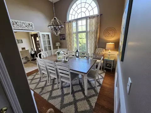 Dining - 605 Scofield, Davison, MI 48423 photo 3 of 3