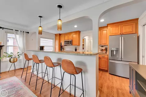 Kitchen - 951 Hampton, Grosse Pointe Woods, MI 48236 photo 1 of 4