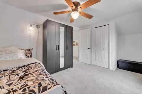 Bedroom - 951 Hampton, Grosse Pointe Woods, MI 48236 photo 4 of 8