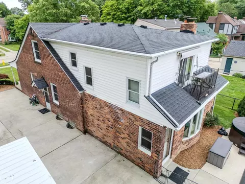 Exterior - 951 Hampton, Grosse Pointe Woods, MI 48236 photo 15 of 15