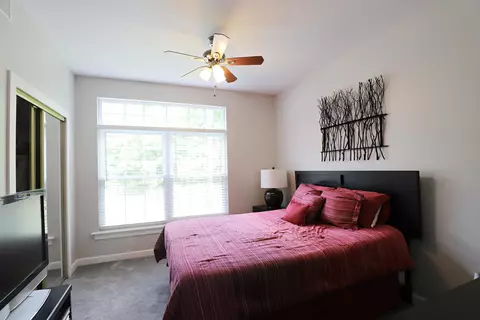 Bedroom - 485 Hut W, Flushing, MI 48433 photo 3 of 3