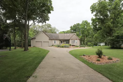 Exterior - 485 Hut W, Flushing, MI 48433 photo 10 of 10