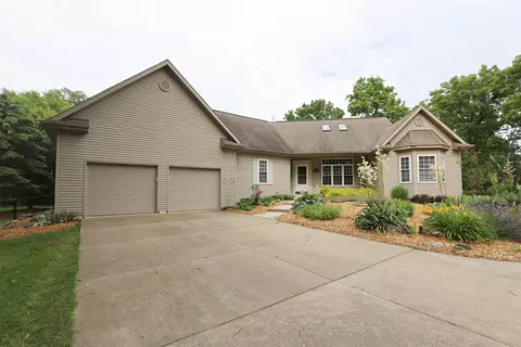 485 Hut W, Flushing, MI 48433
