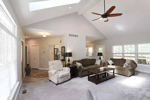 Living - 485 Hut W, Flushing, MI 48433 photo 3 of 6