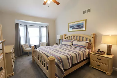 Bedroom - 485 Hut W, Flushing, MI 48433 photo 1 of 3