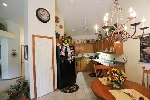 4091 Squire, Flushing, MI 48433 photo 11