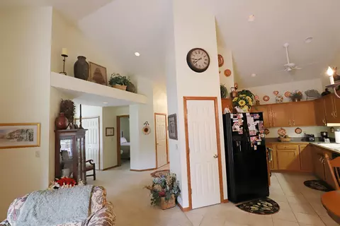 4091 Squire, Flushing, MI 48433 photo 9