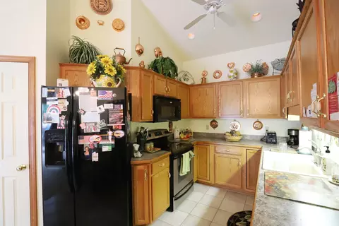 4091 Squire, Flushing, MI 48433 photo 12