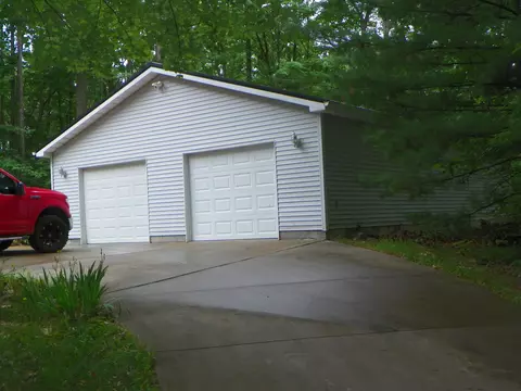 3771 Lapham, Harrison, MI 48625 photo 2