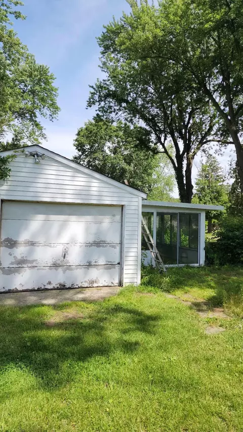 Exterior - 7395 Johnson, Flushing, MI 48433 photo 2 of 10