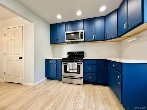 1022 Summit, Hancock, MI 49930 photo 13
