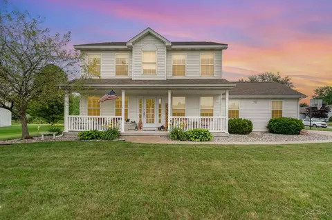 4062 W Crossings, Saginaw, MI 48603