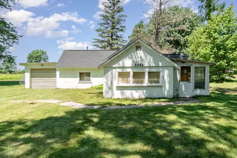 3286 W Barden, Coleman, MI 48618