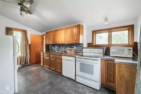6051 Pointe Tremble Rd, Algonac, MI 48001 photo 16