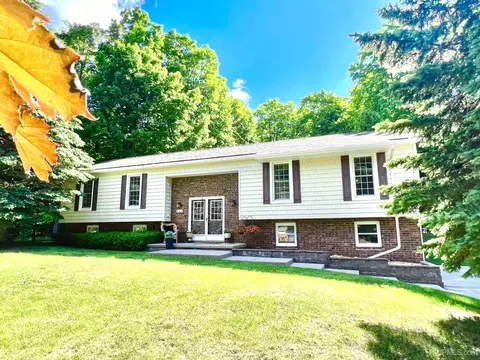 631 Forest Park, Marquette, MI 49855