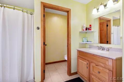 Bath - 5758 Plank, Adrian, MI 49221 photo 3 of 4
