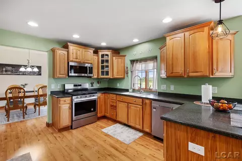 Kitchen - 5758 Plank, Adrian, MI 49221 photo 3 of 6