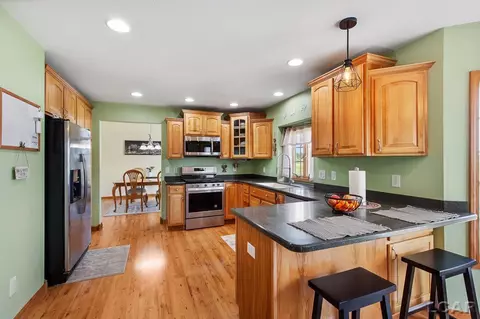 Kitchen - 5758 Plank, Adrian, MI 49221 photo 4 of 6