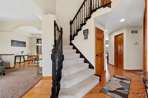 Entry Way - 5758 Plank, Adrian, MI 49221 photo 1 of 3