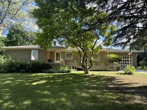 1908 Borton, Essexville, MI 48732