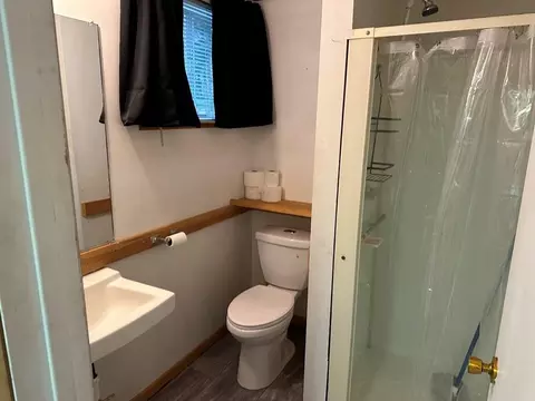 Bath - 1722 Lake, Harrison, MI 48625 photo 1 of 1
