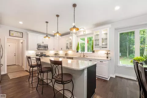 2066 Natures Way, Saint Clair, MI 48079 photo 8