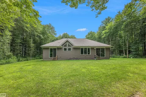 2066 Natures Way, Saint Clair, MI 48079 photo 27