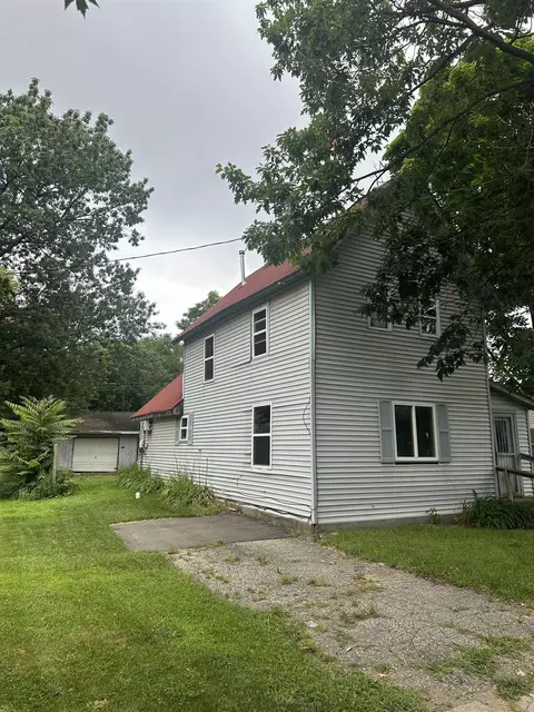614 Alger, Owosso, MI 48867
