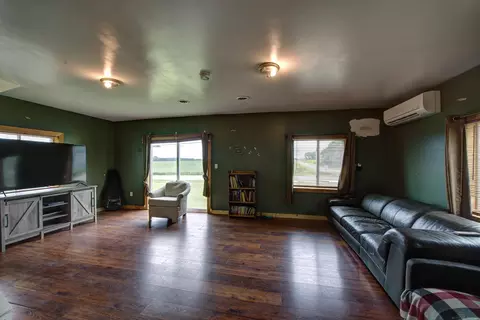 Living - 2508 E Downington, Deckerville, MI 48427 photo 1 of 1