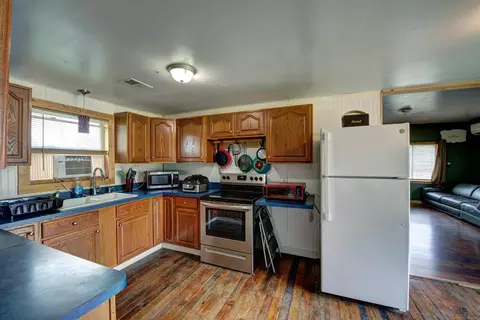 Kitchen - 2508 E Downington, Deckerville, MI 48427 photo 2 of 2
