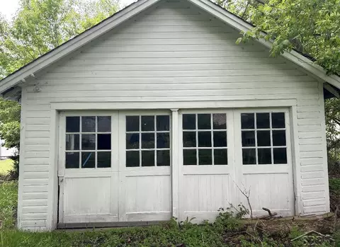 2000 6th, Bay City, MI 48708 photo 6