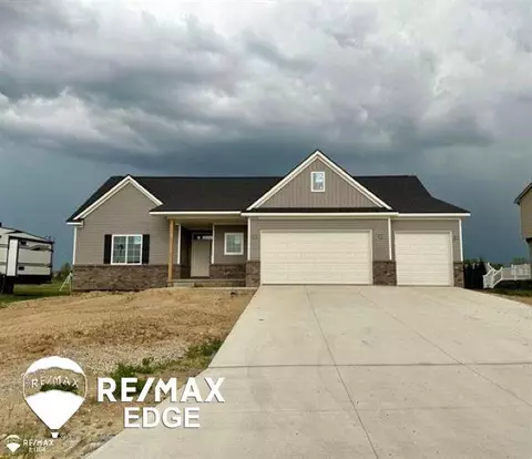 8200 Peninsula, Grand Blanc, MI 48439