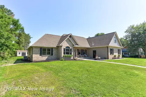 345 Southridge, Hemlock, MI 48626