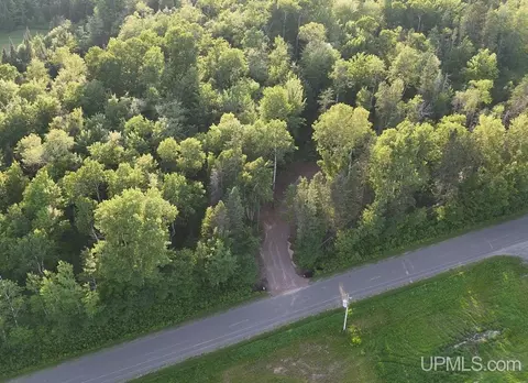 16130 Bellaire, Baraga, MI 49908
