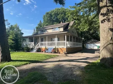 33850 Schneider, Chesterfield, MI 48047
