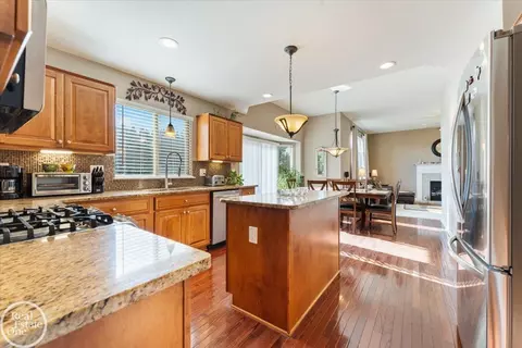 48548 Pin Oak, Macomb, MI 48044 photo 12