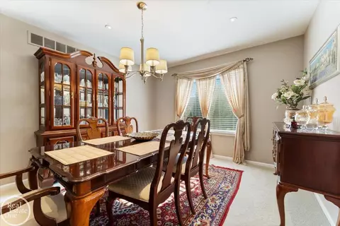 48548 Pin Oak, Macomb, MI 48044 photo 18