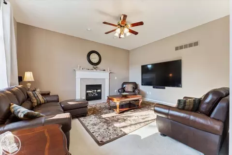 48548 Pin Oak, Macomb, MI 48044 photo 15