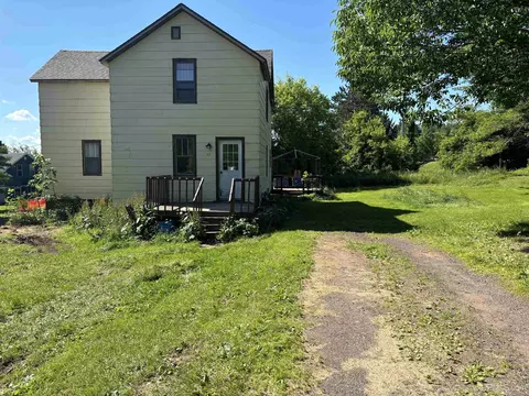 27 Newport Hts, Ironwood, MI 49938